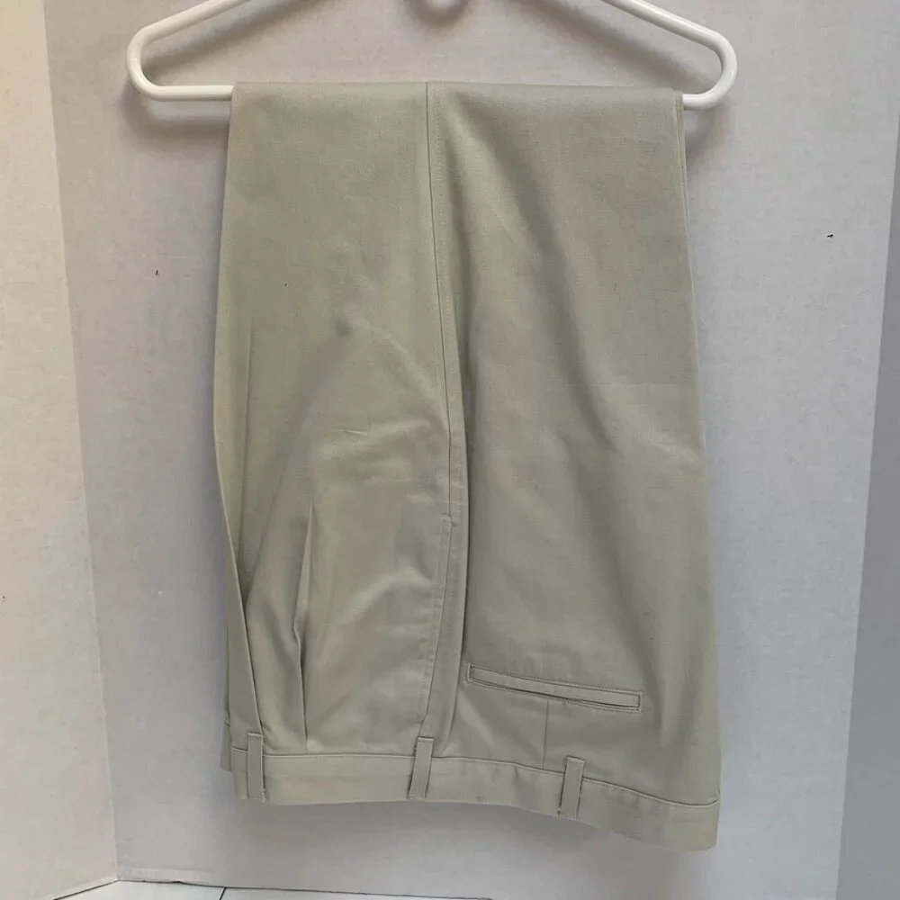 Farah Mens size 36-29 Chino Pants Trousers